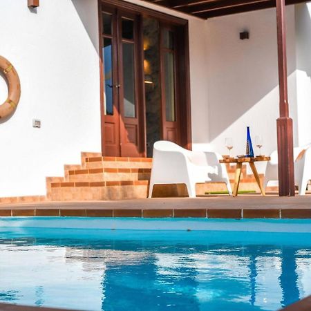Agradable Y Familiar Con Piscina Casa Inima Villa Playa Blanca  Kültér fotó