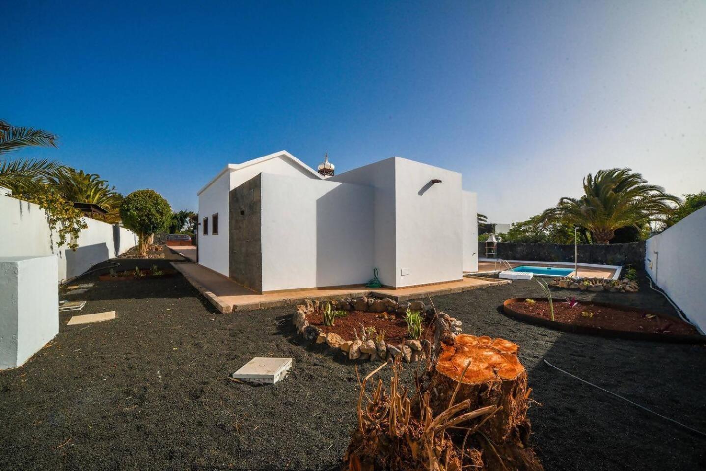 Agradable Y Familiar Con Piscina Casa Inima Villa Playa Blanca  Kültér fotó