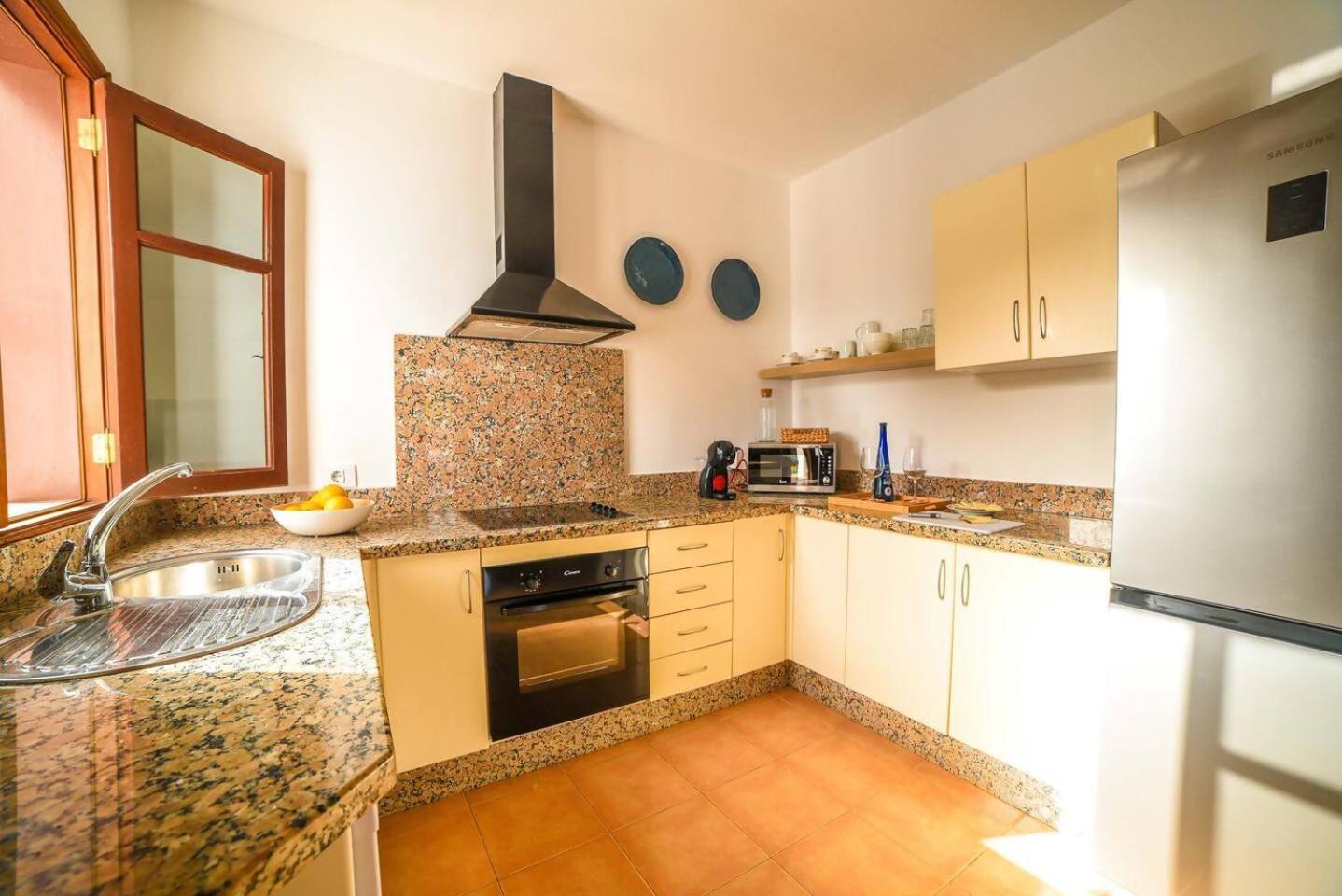 Agradable Y Familiar Con Piscina Casa Inima Villa Playa Blanca  Kültér fotó
