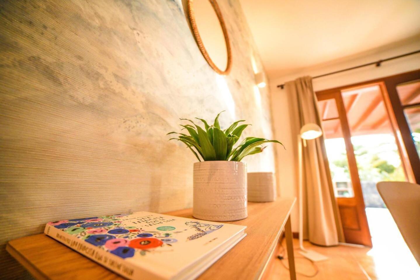 Agradable Y Familiar Con Piscina Casa Inima Villa Playa Blanca  Kültér fotó